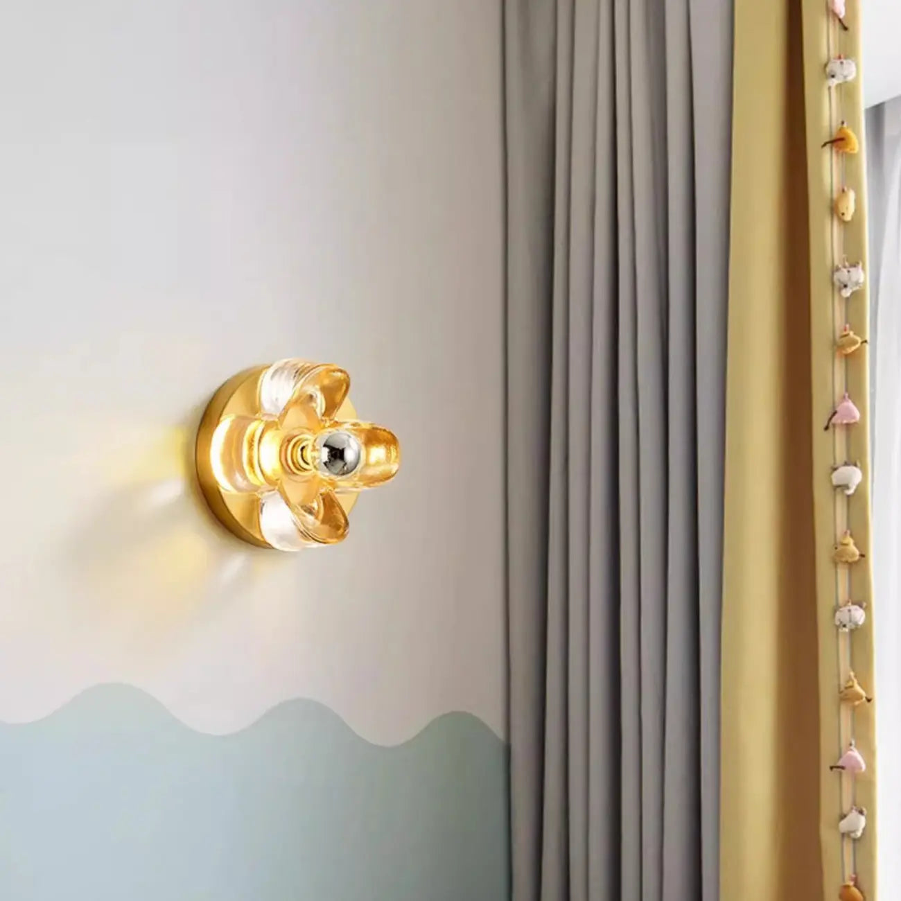 Modern Elegant Glass LED Vanity Light with Flower Design