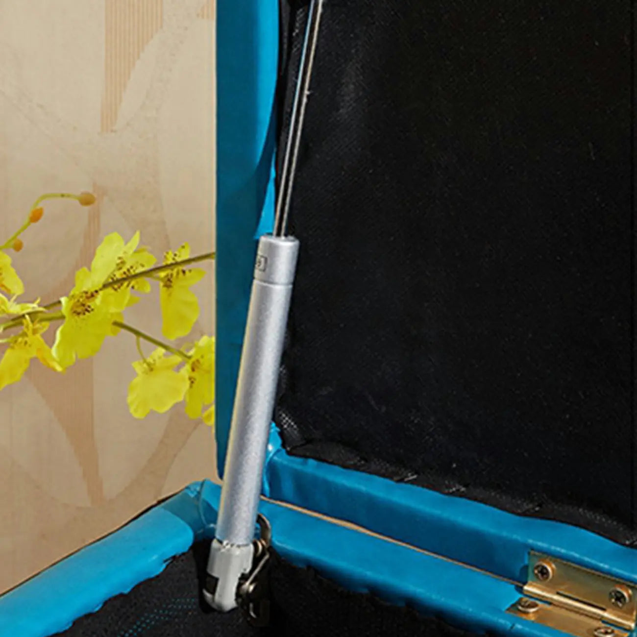 16H Faux Leather Upholstered Bedroom Bench with Storage