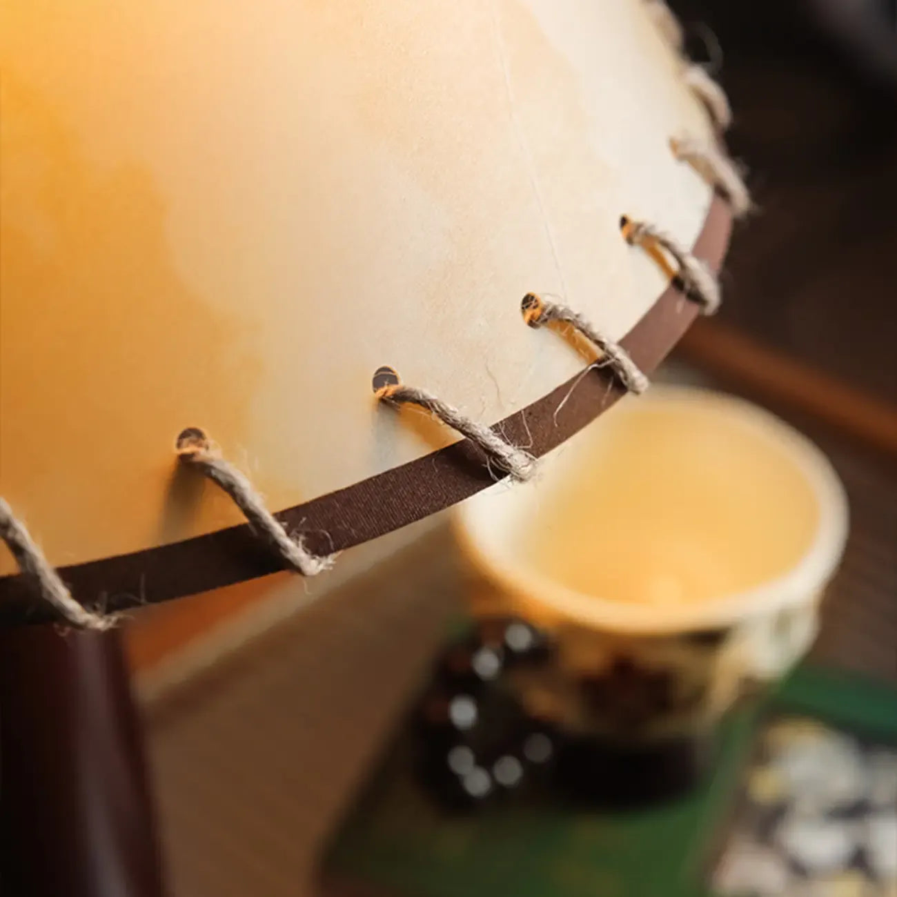 Elegant Fabric Shade Vintage Table Lamp with Pull Chain