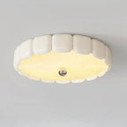 Modern Circle LED Flush Ceiling Light for Residential Spaces