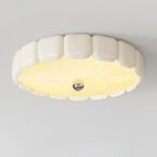 Modern Circle LED Flush Ceiling Light for Residential Spaces