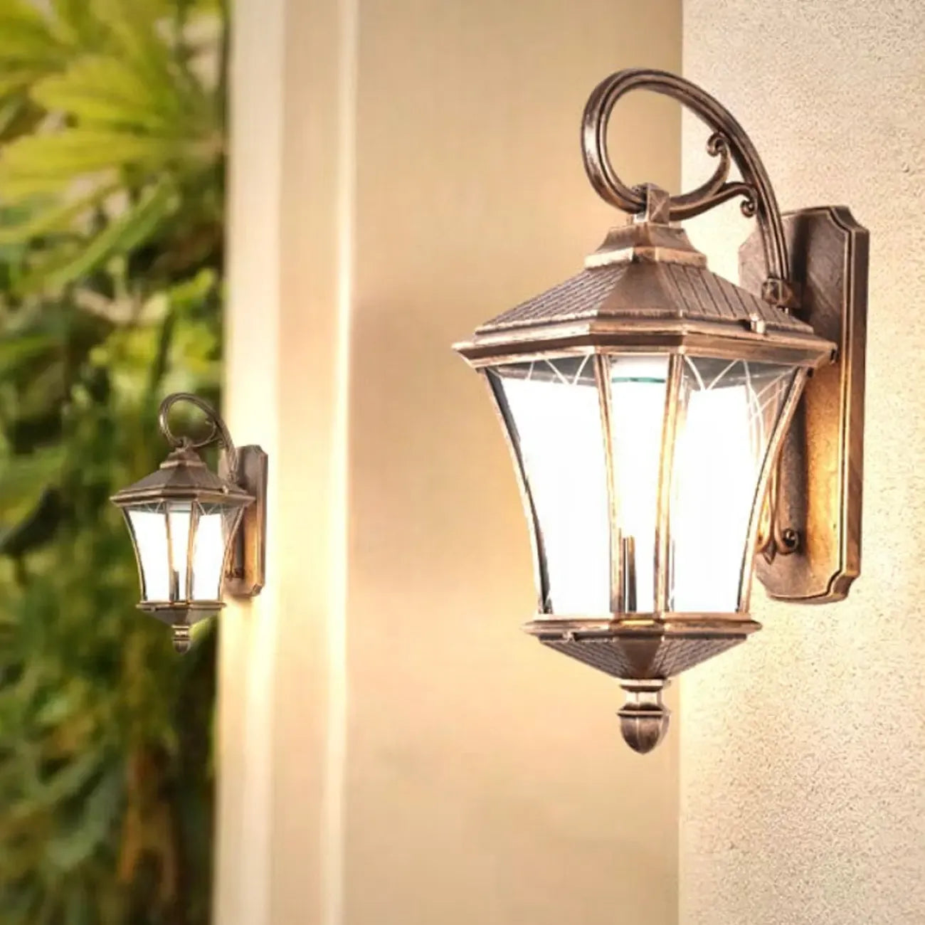 Outdoor Vintage Metal Glass Lantern Wall Sconce