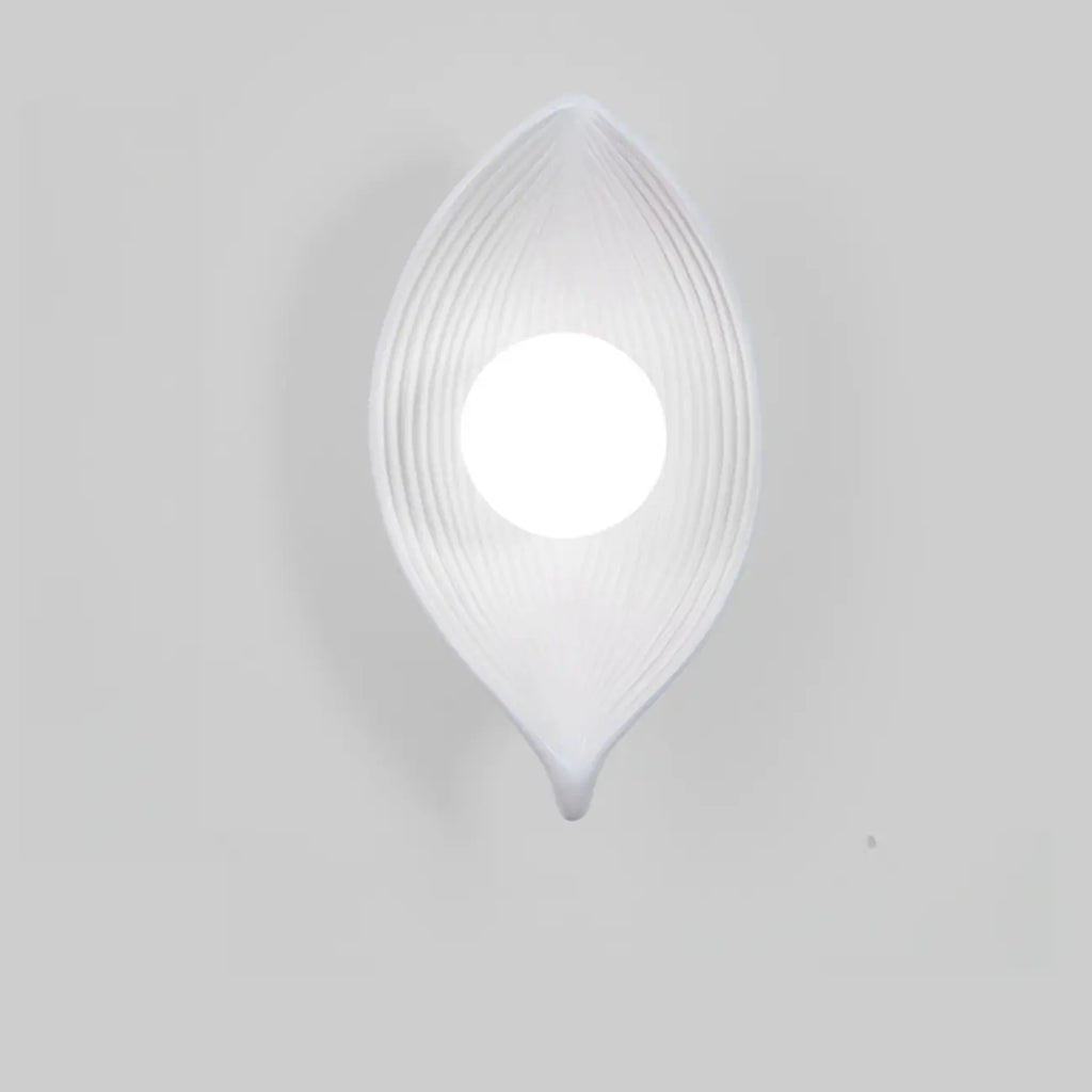 Chic Modern Mini Resin Leaf Wall Sconce for Bedroom Decor