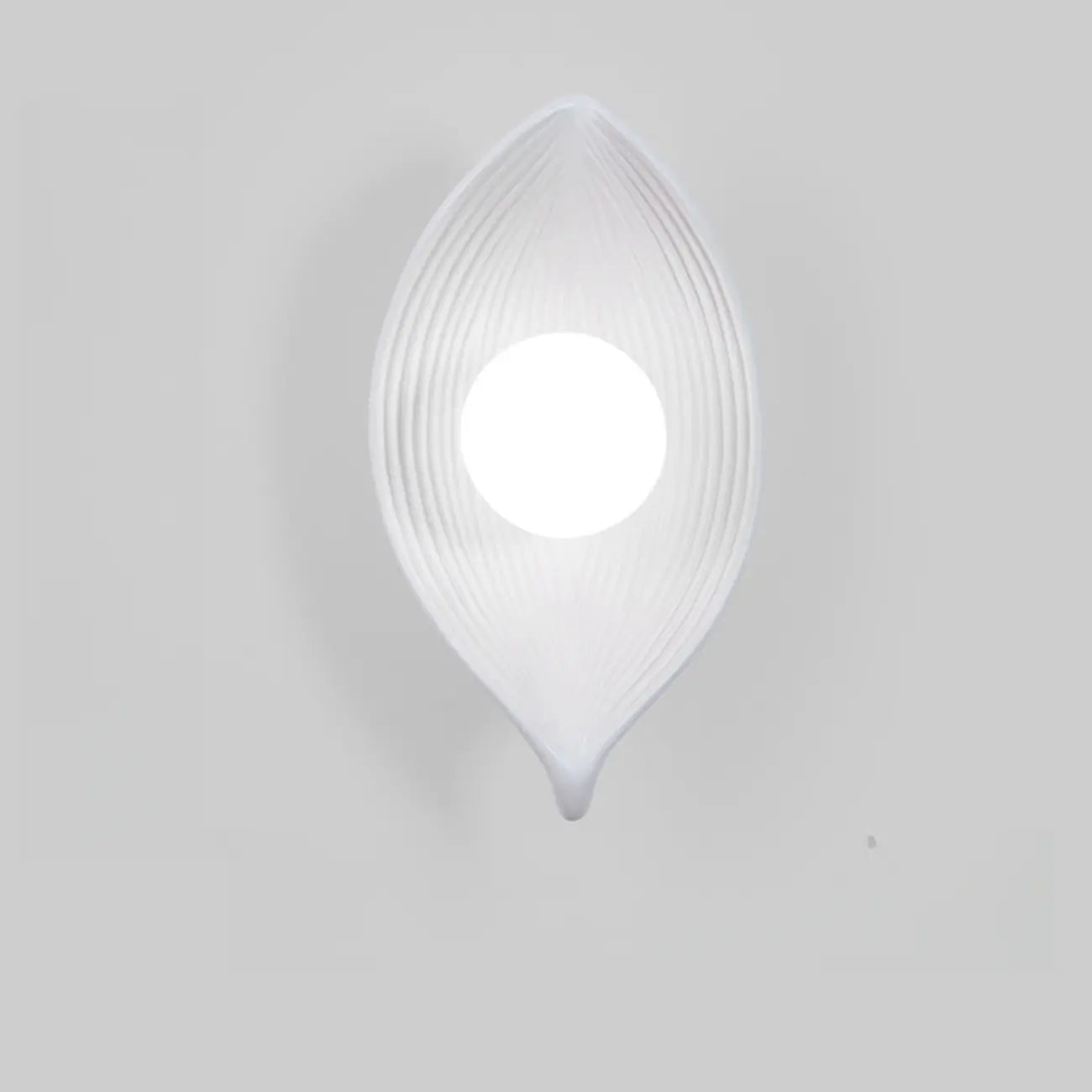 Chic Modern Mini Resin Leaf Wall Sconce for Bedroom Decor