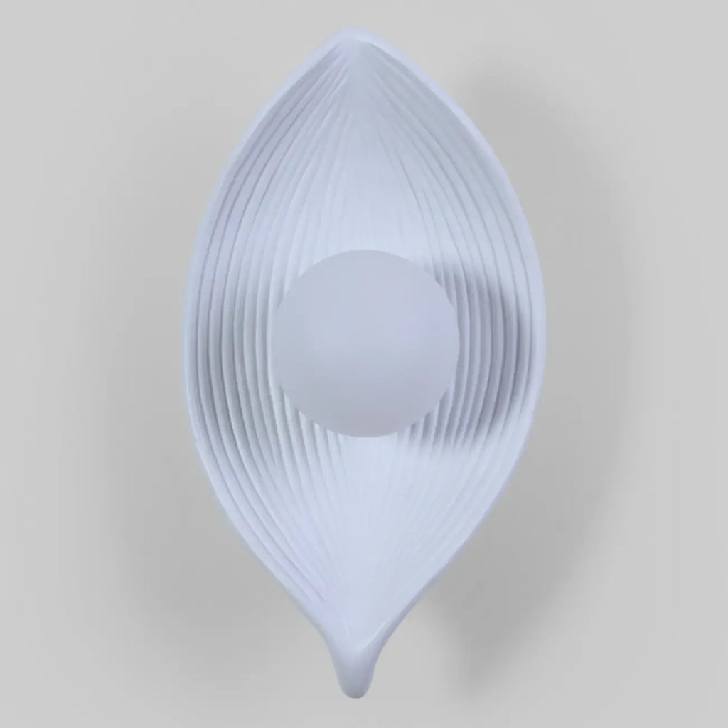 Chic Modern Mini Resin Leaf Wall Sconce for Bedroom Decor