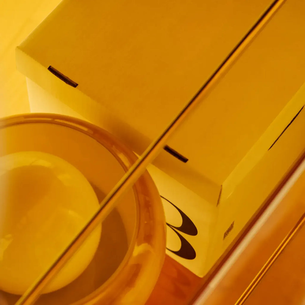 Modern Milky White Four Legs Acrylic Sofa End Table