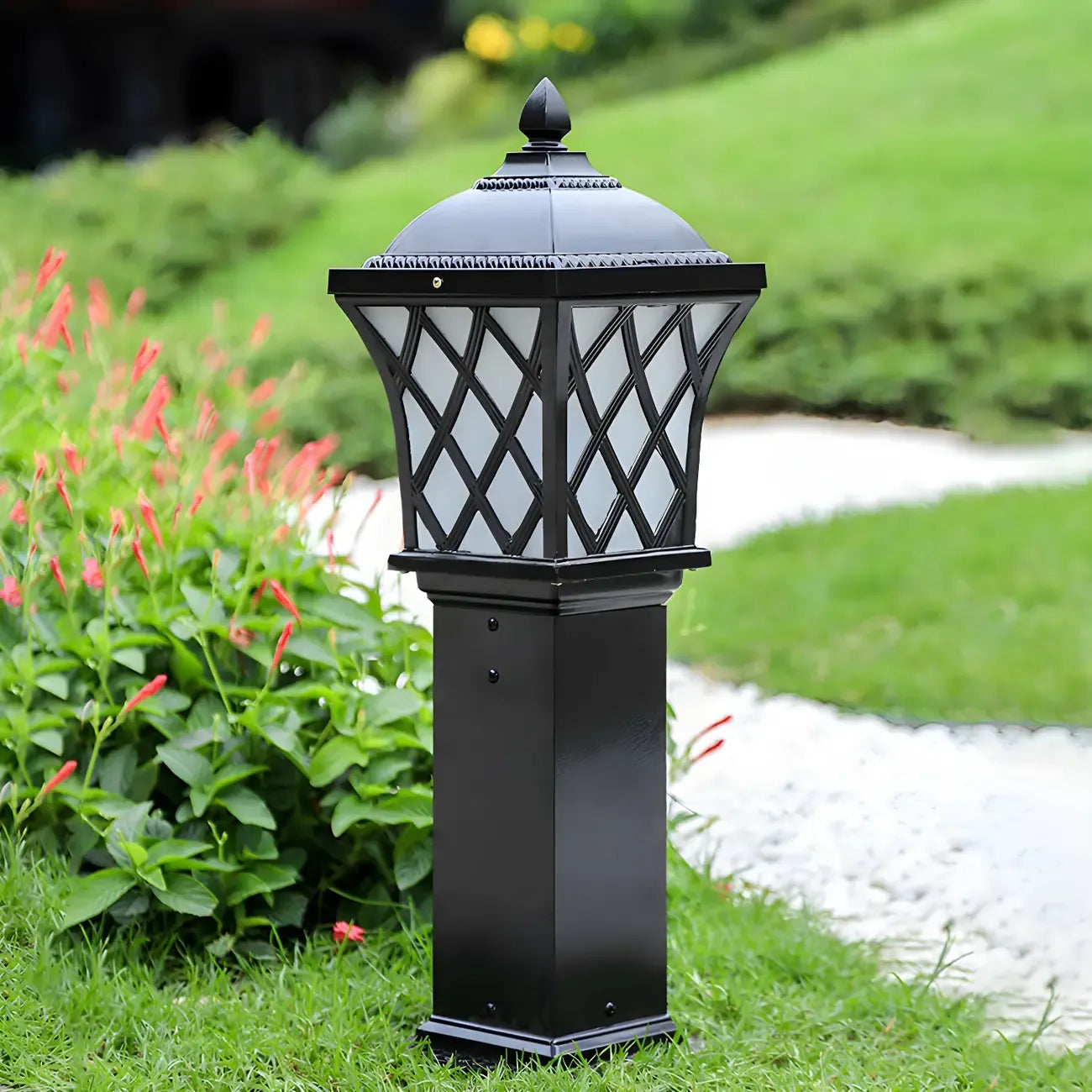 Vintage Flared Outdoor Column Landscape Lighting