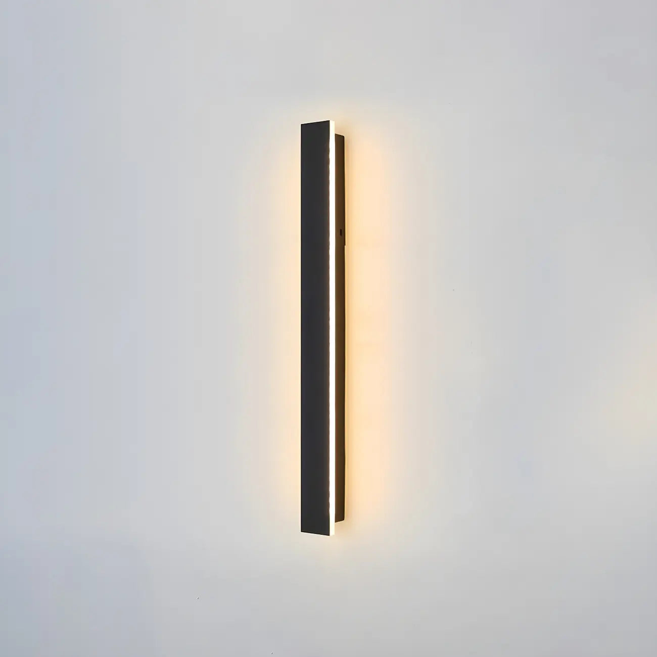 Modern Metal Black Linear LED Outdoor Wall Light
