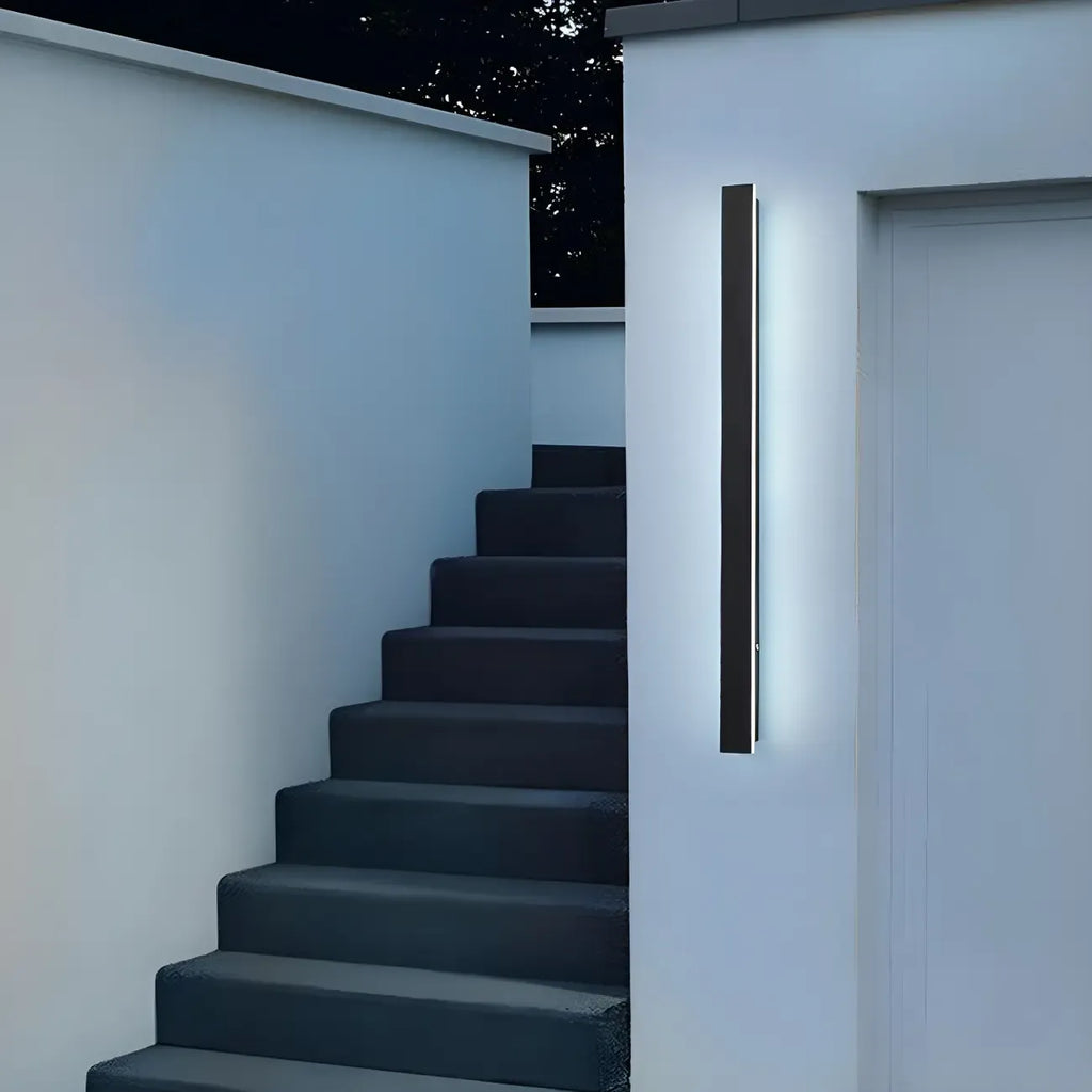 Modern Metal Black Linear LED Outdoor Wall Light