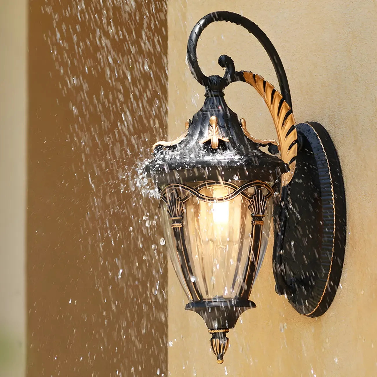 Waterproof Vintage Outdoor Bronze Wall Lantern Sconce