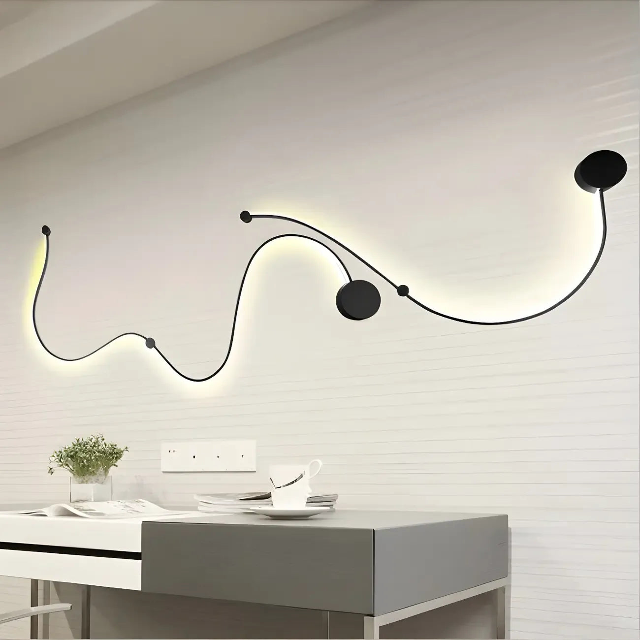 Unique Black Linear Flowing LED Wall Sconce for Living Room