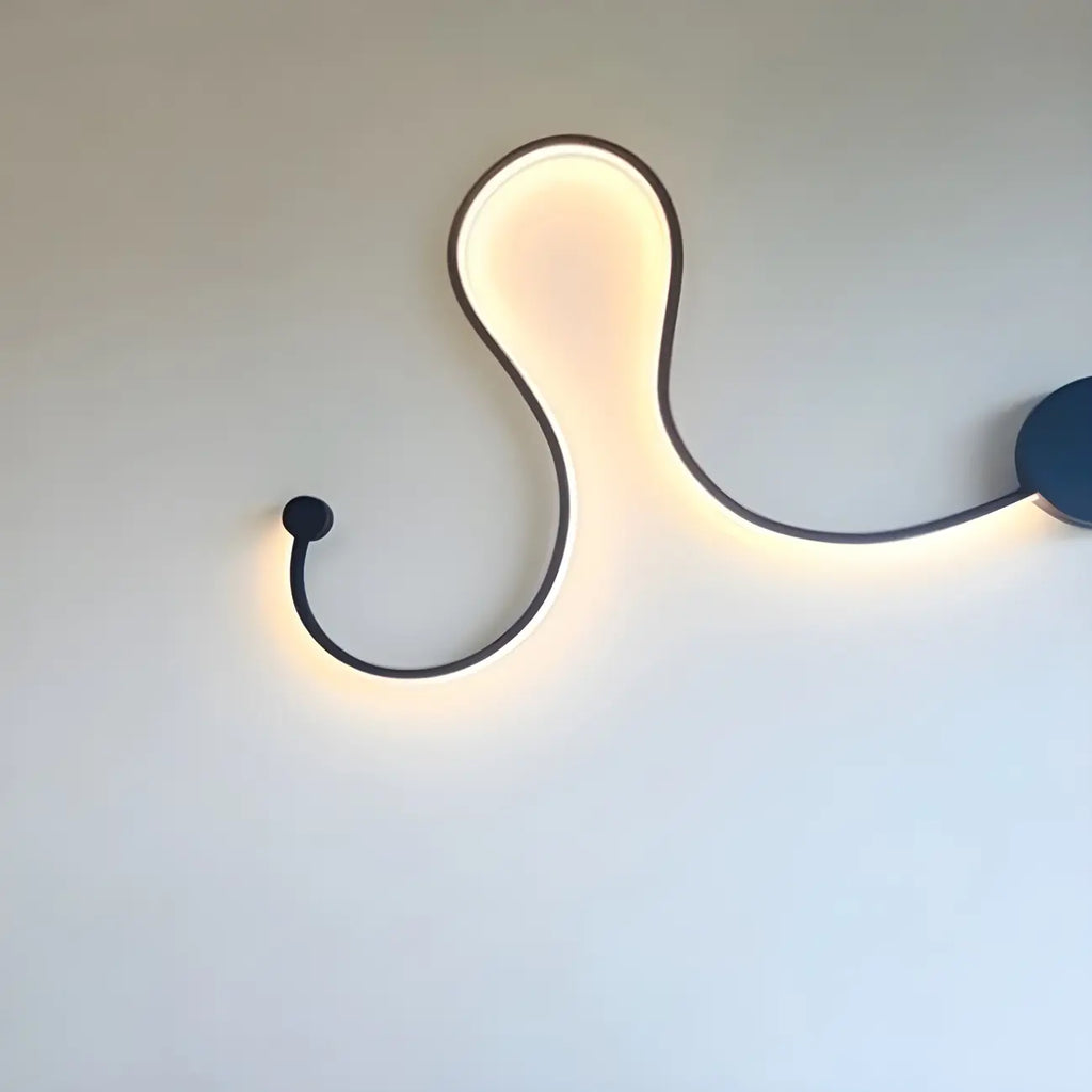 Unique Black Linear Flowing LED Wall Sconce for Living Room